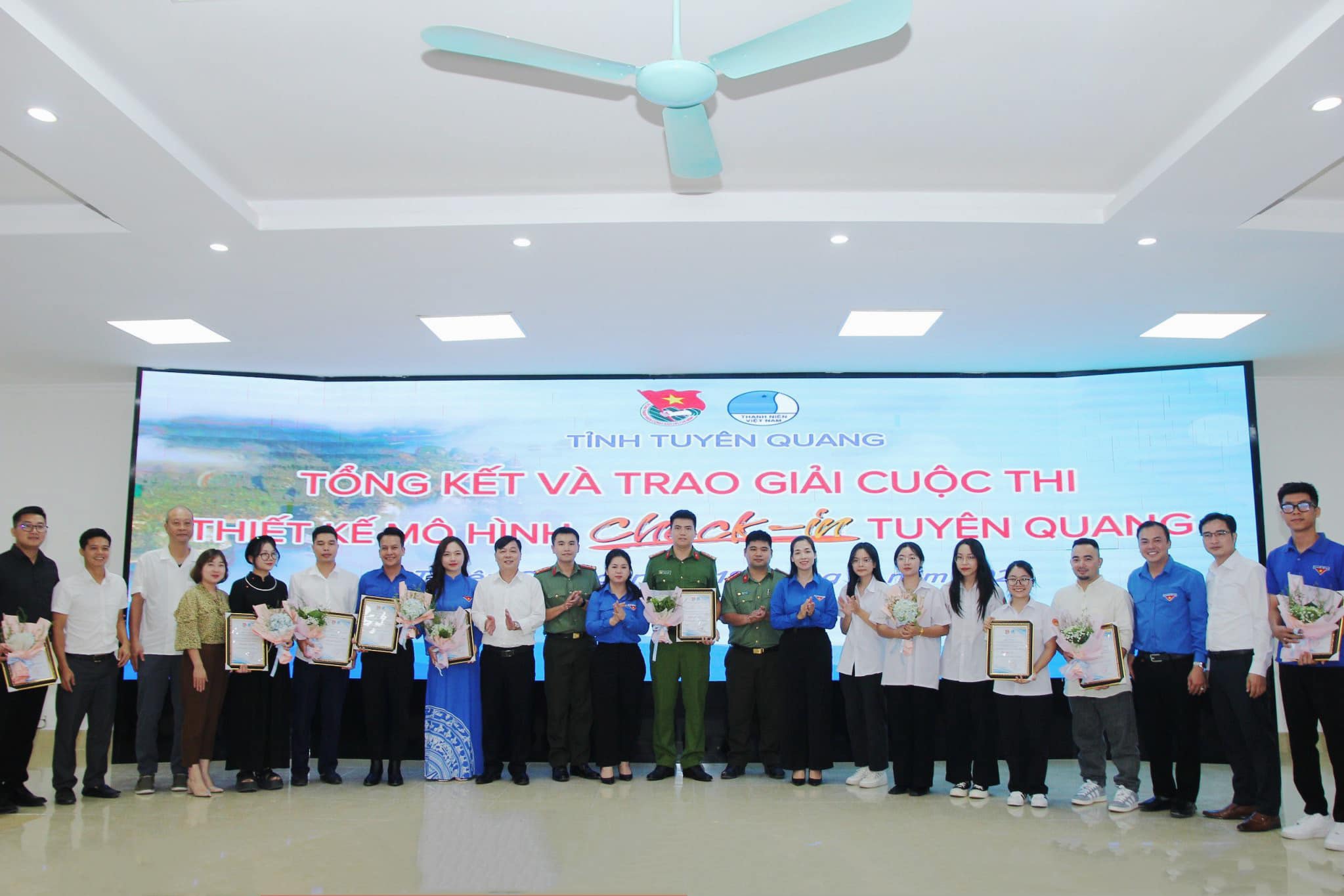 09 mô hình xuất sắc tham dự vòng Chung kết Cuộc thi Thiết kế mô hình “Check-in Tuyên Quang”