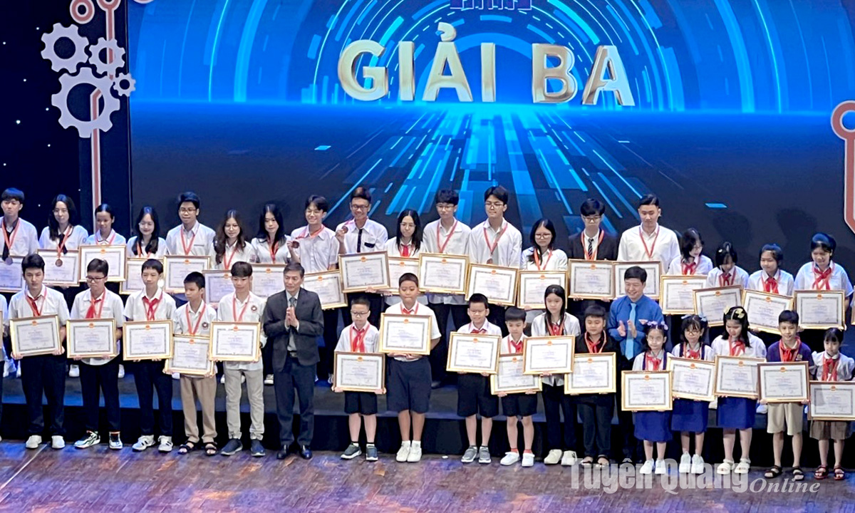 Tuyên Quang có 2 đề tài được trao giải tại cuộc thi Sáng tạo dành cho thanh thiếu niên, nhi đồng toàn quốc